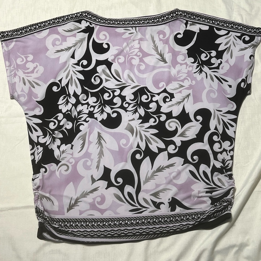 JM Collection short sleeve blouse in purple and gray Size XL